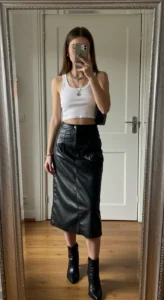 20 Edgy Summer Outfits to Make a Statement
