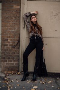 20 Trendsetting Fall Cowboy Boot Outfits to Elevate Your Autumn Style