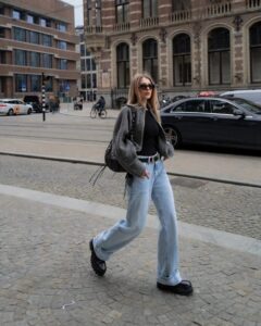 3.-Old-Money-Streetstyles-Gray-Cardigan-Blue-Jeans-819x1024