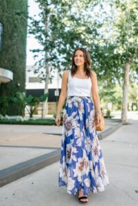 h-summer-outfit-blue-maxi-skirt-white-tank-top-685x1024