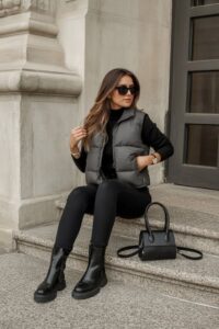 40+ Fall Picture Outfits for Your Iconic Woodland Photo Shoot