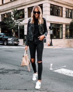 40+ Fall Bar Outfits That Keep You Warm During Sunset Cocktails