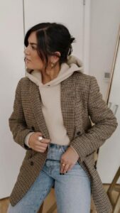 40+ Fall Blaze Outfits to Brighten Up Gloomy October Skies