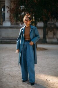 40+ Jean Fall Outfits That Break Up Your Usual Denims