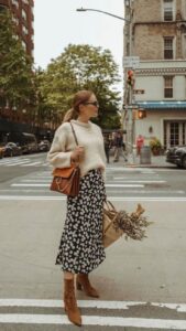 20 Fall Maxi Skirt Outfits for When You Need Added Warmth