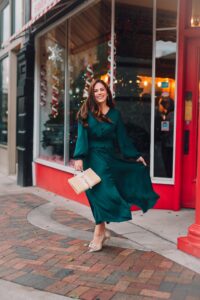 49 Chic Holiday Outfits for Evening Gallery Openings and Art Museum Galas
